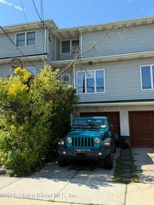 134 Reid Ave