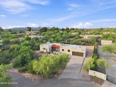 916 W San Martin Dr
