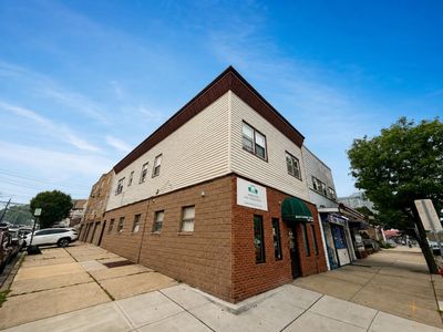 925 Broadway #2A