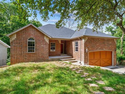891 Valley View Drive