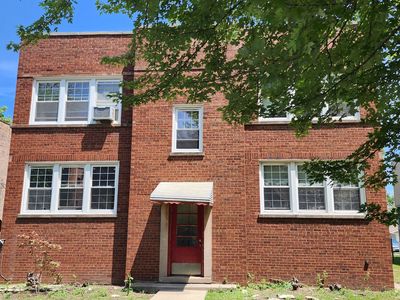 6539 N California Ave #2S