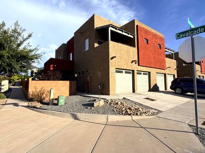 1600 Borrego Dr SE