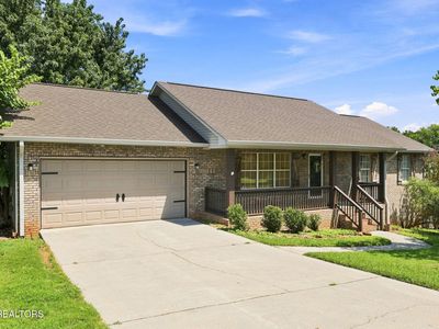 1109 Willow Creek Cir