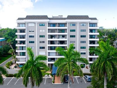 1400 1ST AVENUE W #206