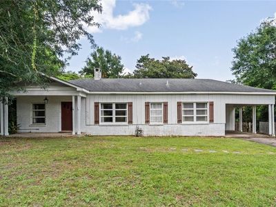 3 McAlpine Dr