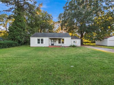 951 Ingleside Rd