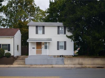 2102 W Broad St