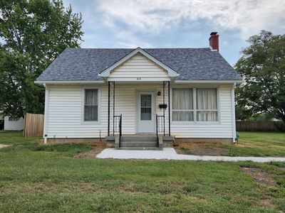 Property at 414 E Spruce St, Jerseyville, IL