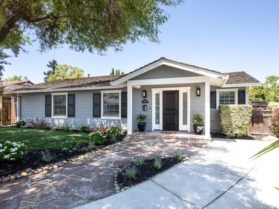 1102 Solana Dr