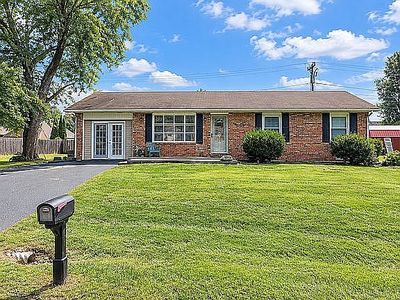2542 Franks Dr
