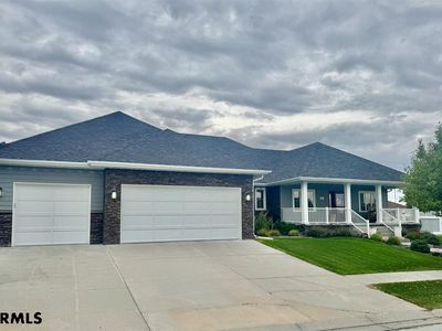 3615 Maple Dr