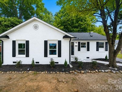 1453 Grovewood Dr