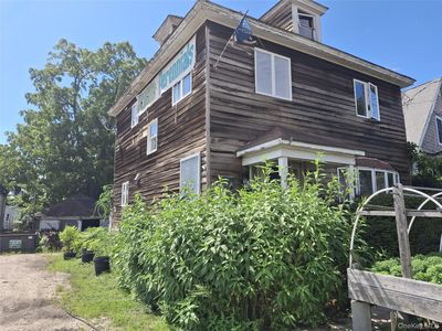 164 LITTLE EAST NECK