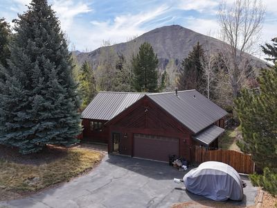 541 Shoshone Dr
