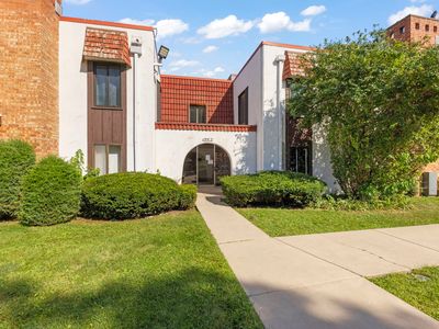 743 E Fullerton Ave APT 108