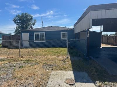 4253 NE Lincoln Drive