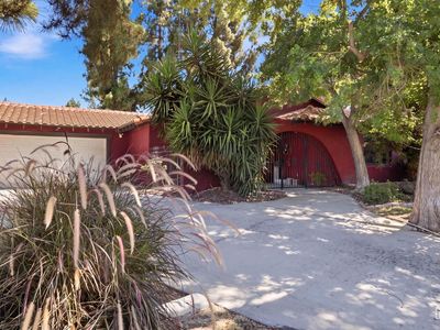 5904 Landfair Dr