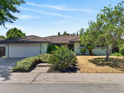 7382 Farm Dale Way