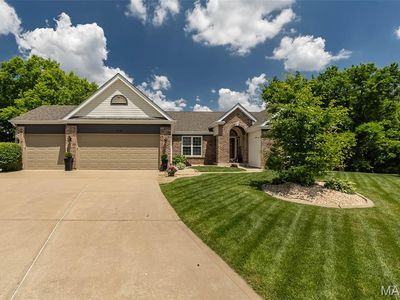 542 Kings Manor Dr