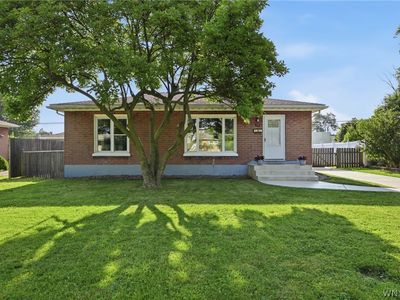 85 Emerson Dr