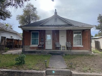 218 Lewis Ave