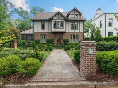 1 Fairview Ave