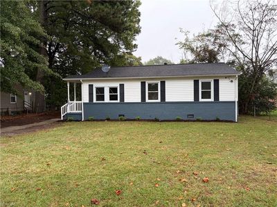 125 Carol Ln