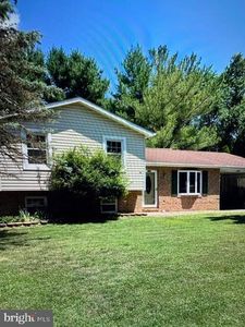 7246 Pommel Dr