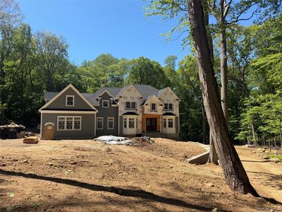 550 Moriches Road