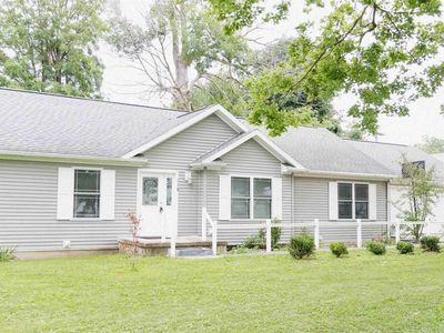 Property at 110 E Prairie St, Camp Point, IL