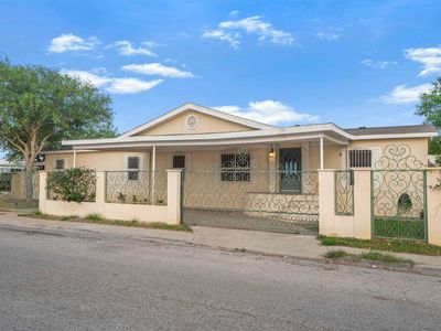3901 Bear Claw Ln
