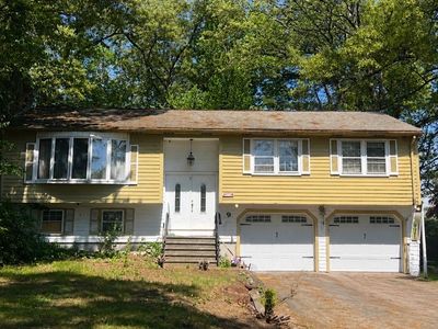 9 Eliot Rd