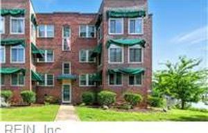 104 Willow Wood Dr APT C1