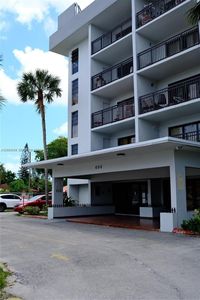 650 NE 149th St APT 407A