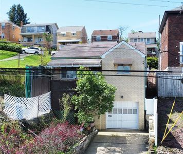 1208 Merrick Ave