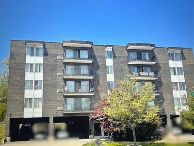 11116 S Longwood Dr APT 203