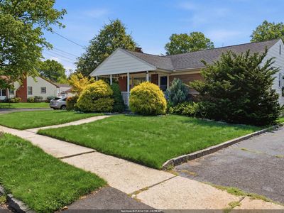 2349 Colonial Dr