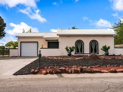 324 Clara Ln
