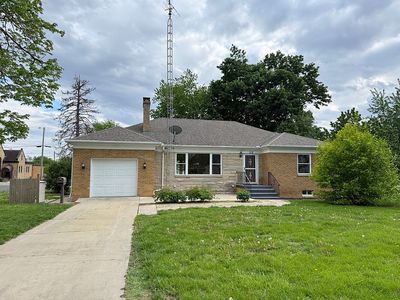 102 W Center St