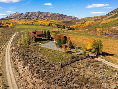 215 Zuni Trail