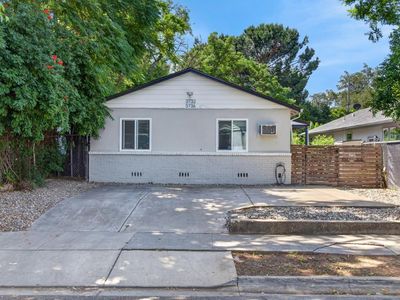 3732 6th Ave