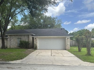 4019 Donalbain Dr