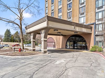 1 Renaissance Pl UNIT 1121