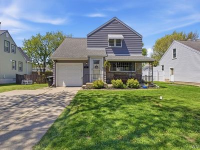 52 Claremont Ave
