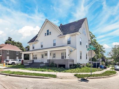 1231-1233 N Main St