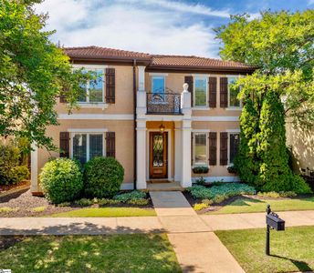 8 Arezzo Dr