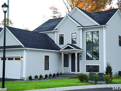 95 Oronoque Hills Road