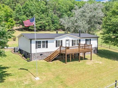 2112 Cove Creek Rd