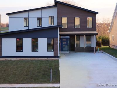 1020 Ridgeview Drive