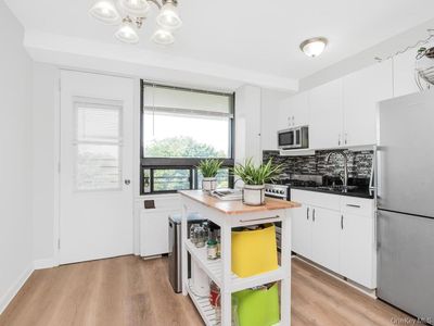 4901 Henry Hudson Parkway #8N